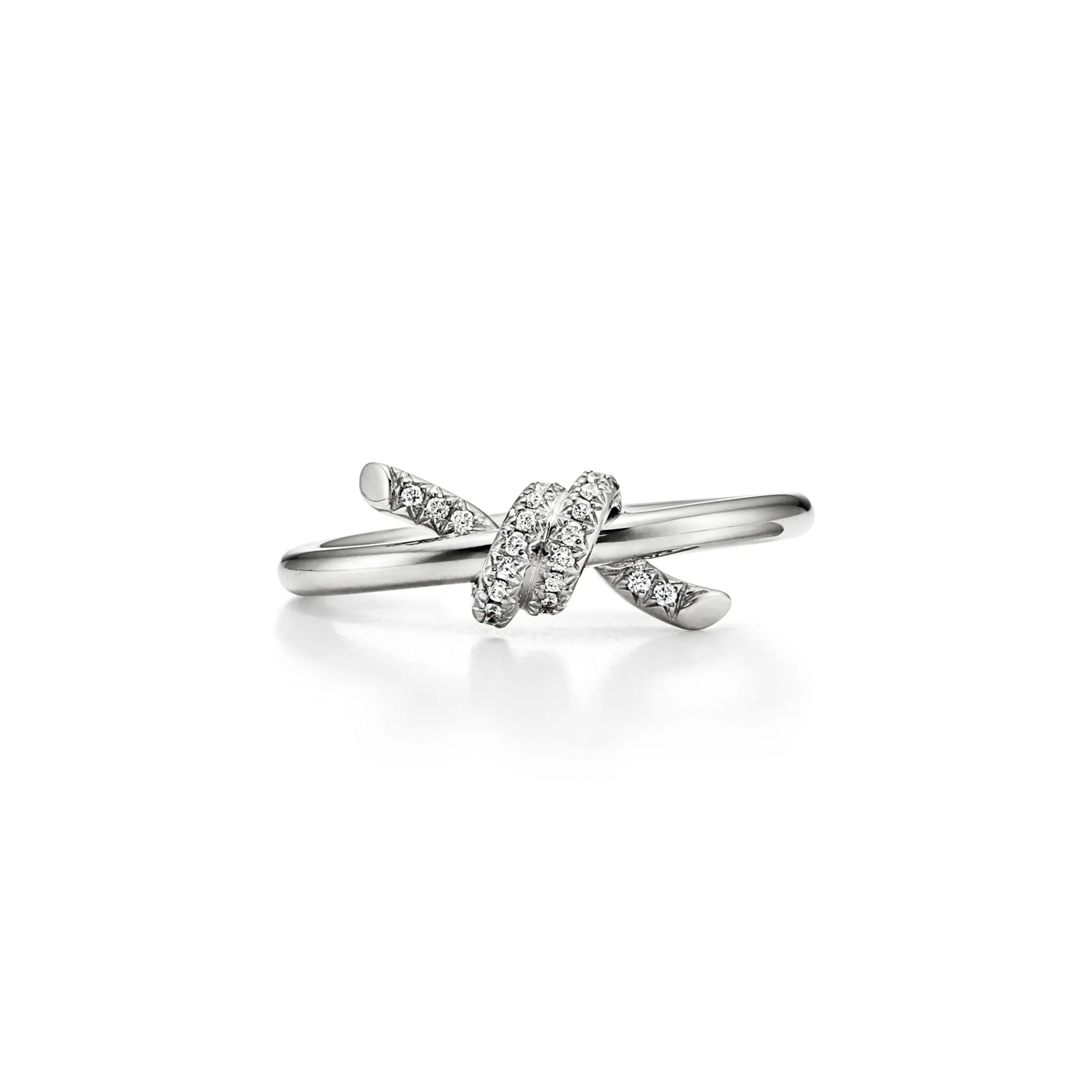 The Tiffany Knot ring in 18K white gold with diamonds is designed to express love’s unwavering bonds.