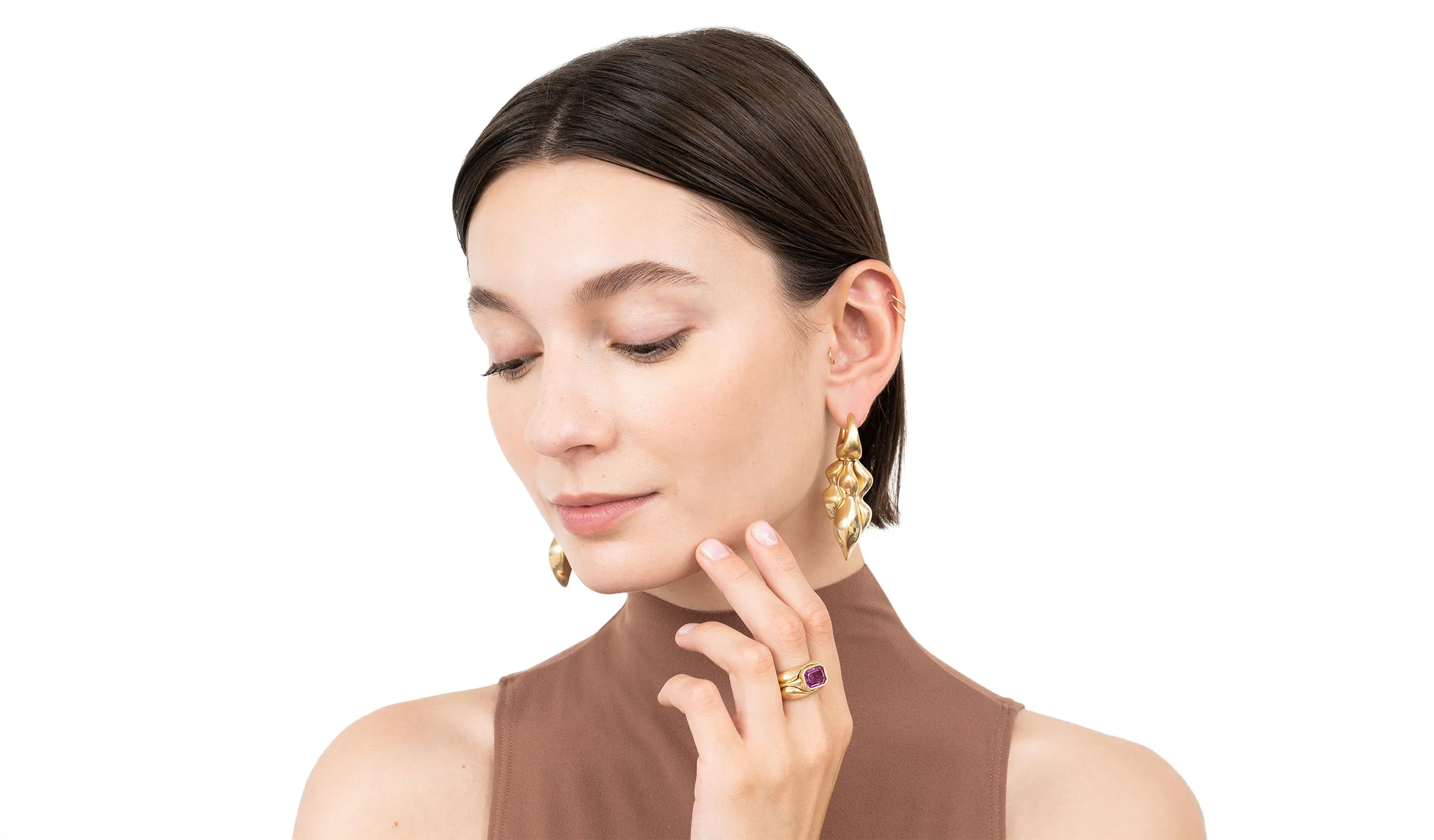 Vram Cayrn Drop earrings handcrafted in 18k yellow gold