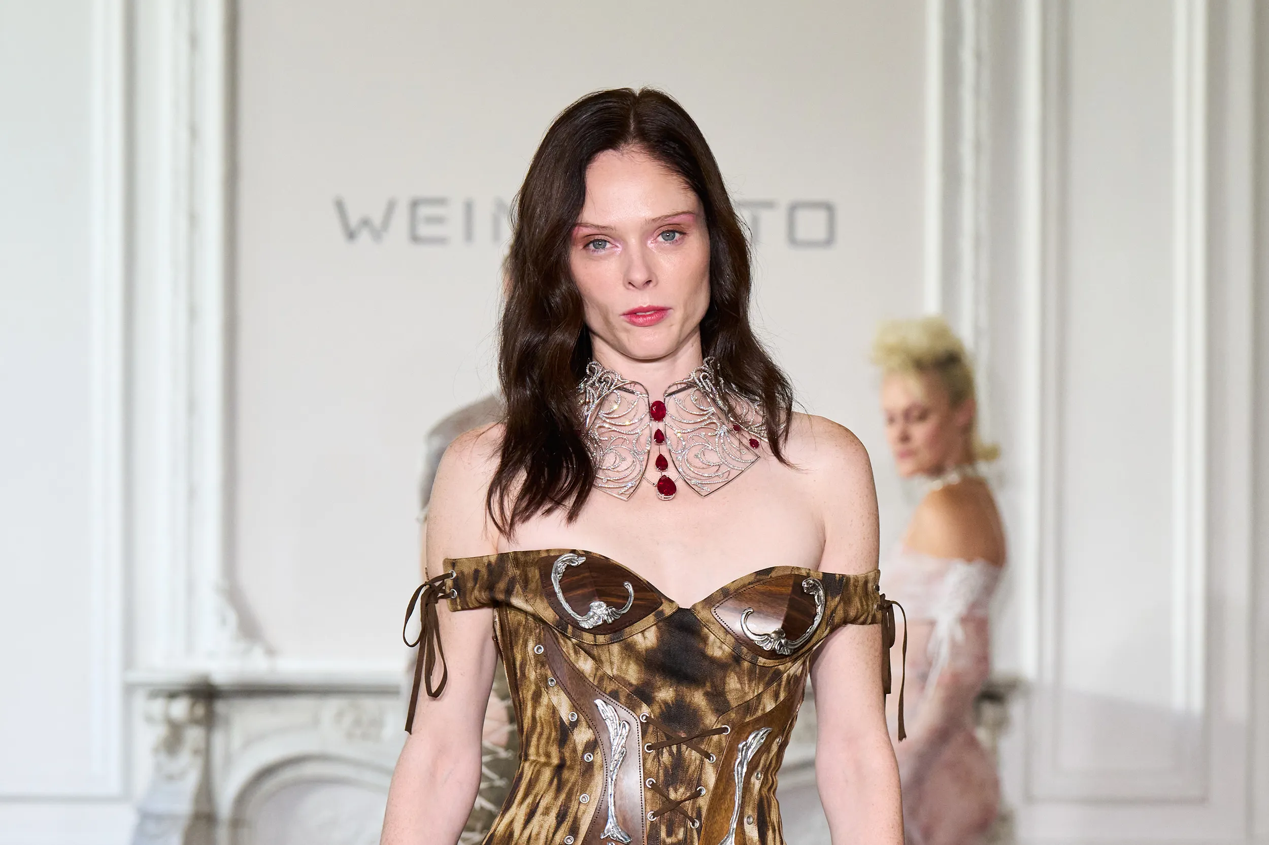 <p>The lightness and flexibility of Van Der Bauwede’s Lace & Diamond jewels allows them to drape across the body rather than sitting rigidly against it</p>