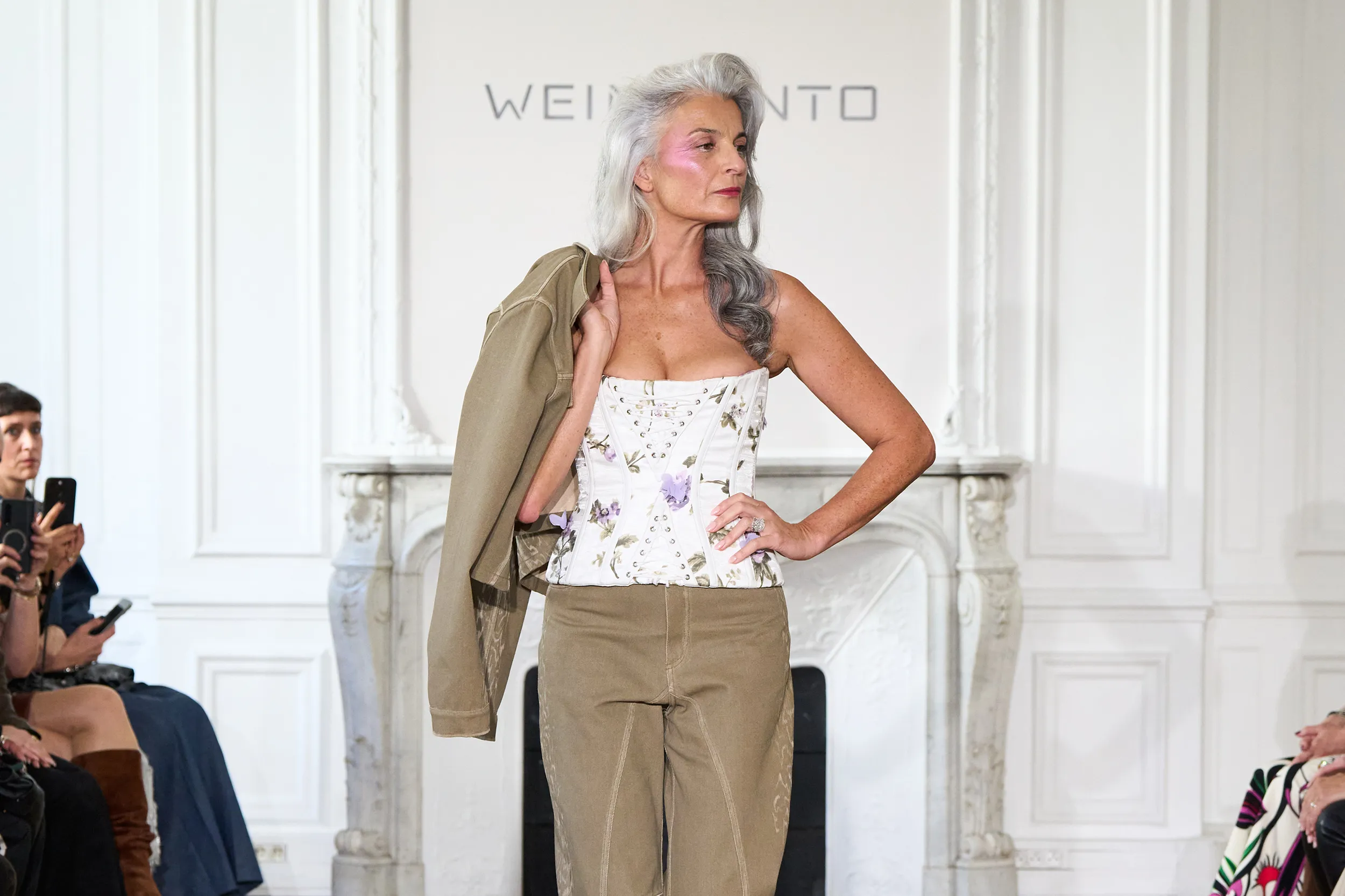 <p>Victor Weinsanto paired this look with a Van Der Bauwede Lace & Diamond high jewellery ring</p>