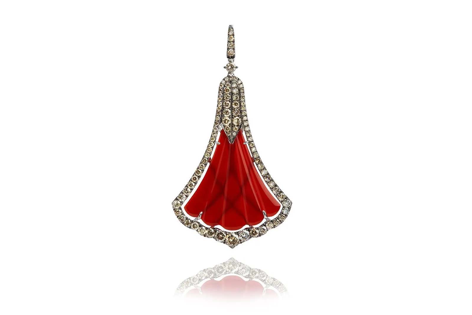 Annoushka Flamenco pendant with carved agate and diamonds in 18k white gold