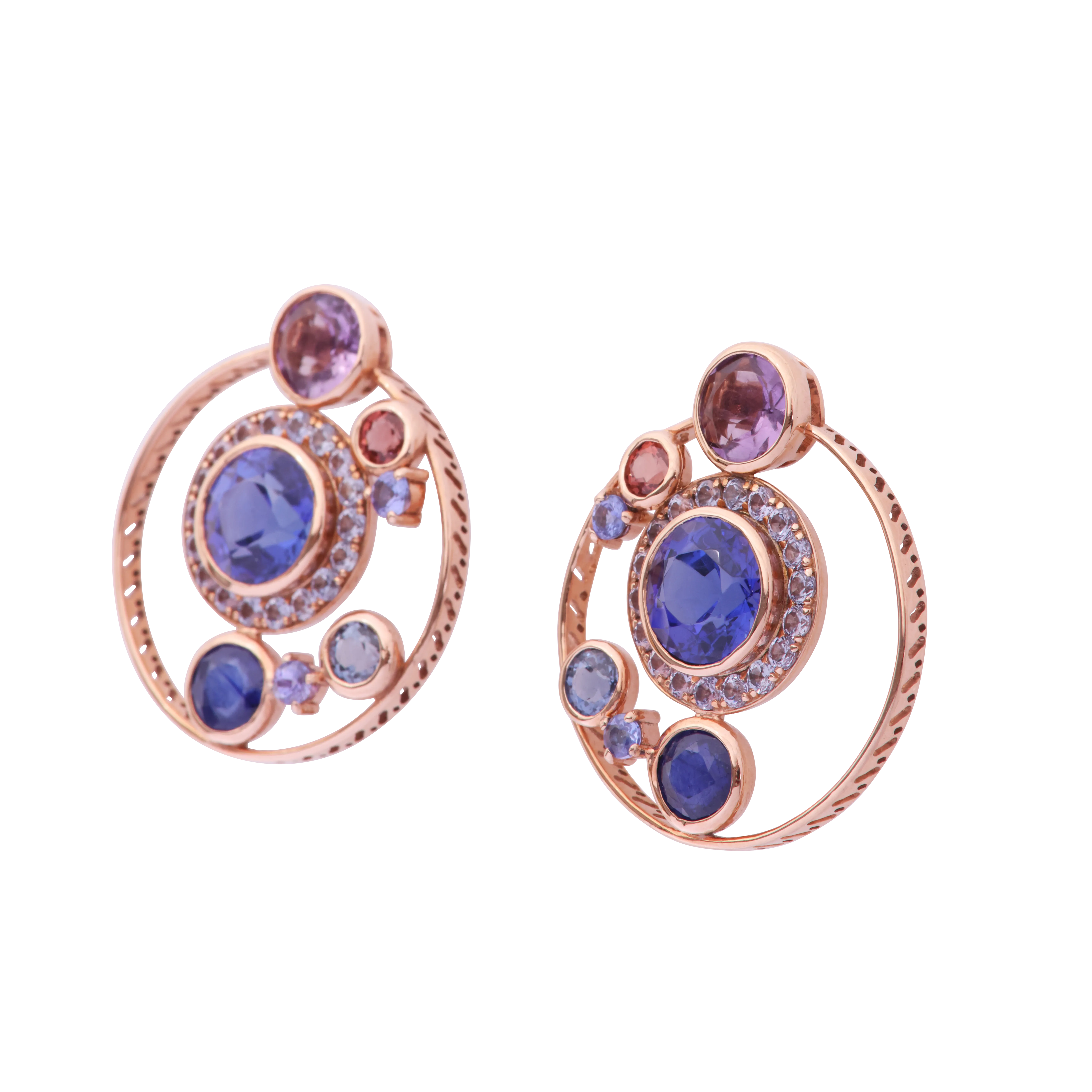 Zome Jewellery Nyxara earrings from the Celestia collection with 6.65 carats of tanzanite, grey spinel and sapphire in 18k gold 