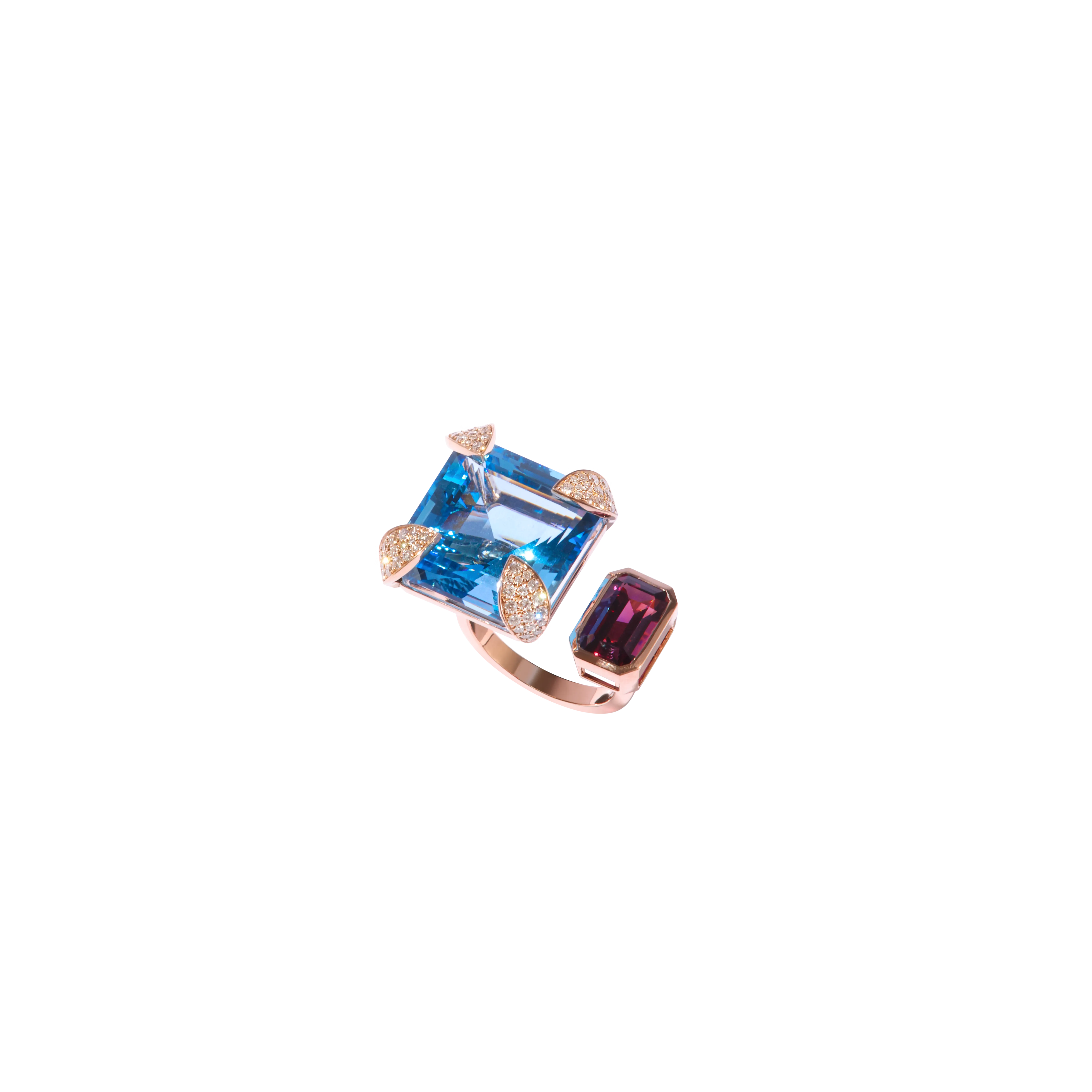 Zome Jewellery Stria ring from the Axia collection with a 31.5 carat Swiss blue topaz, emerald-cut rhodolite and diamonds set in 18k rose gold 
