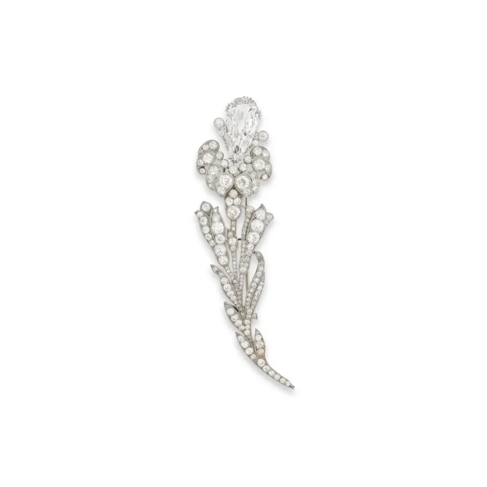 <p>A 1908 Cartier diamond brooch, owned by the Vanderbilt family sold for $560,582</p>