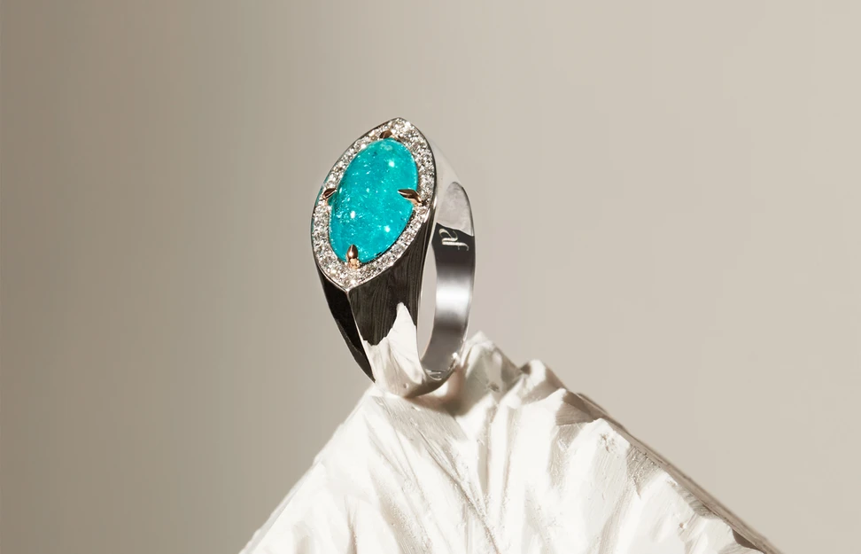 <p>Alice Fournier Yukon ring in white gold, diamond and Paraiba tourmaline</p>