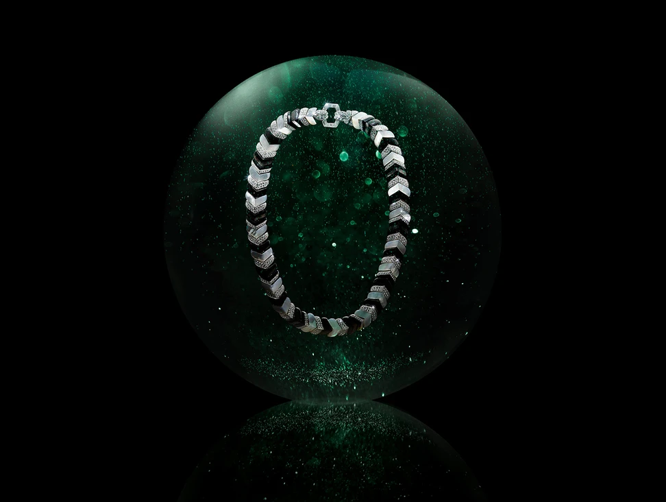 <p>Boucheron &#8216;Vendôme Argentique&#8217; necklace in 18kt white gold paved with diamonds, grey and white mother-of-pearl, onyx</p>
