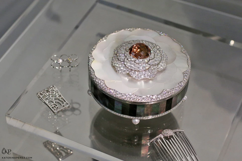 <p>Chanel jewellery box and combs from Chanel 1.5 collection</p>