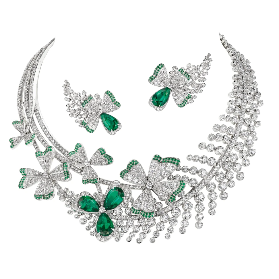<p>The Clover and Fern emerald and diamond high jewellery necklace and earrings reflect the naturalism embedded in Chaumet&#8217;s history</p>
