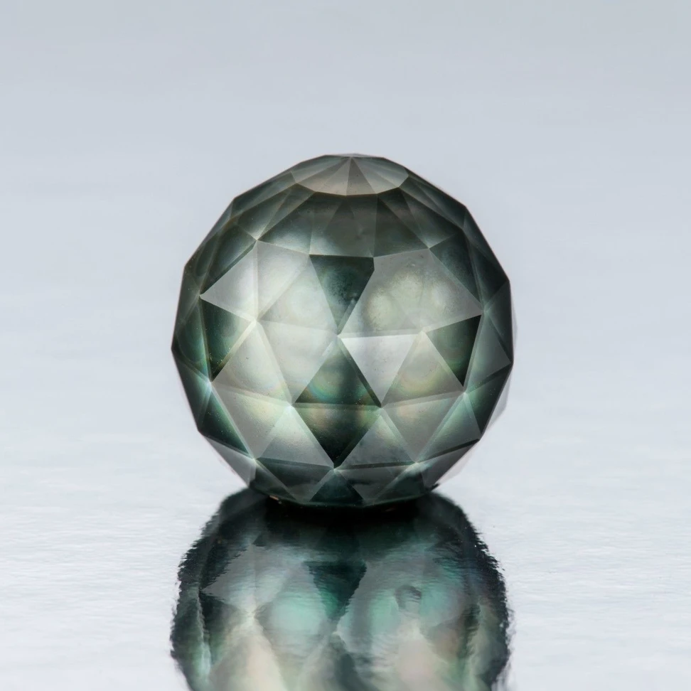 <p>Faceted Pearl</p>

