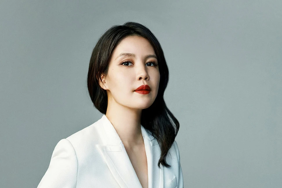 <p>Feng J created the two jewels, which were inspired by her memories of life in Paris and her obsession with Impressionism, especially for the Phillips auction</p>
