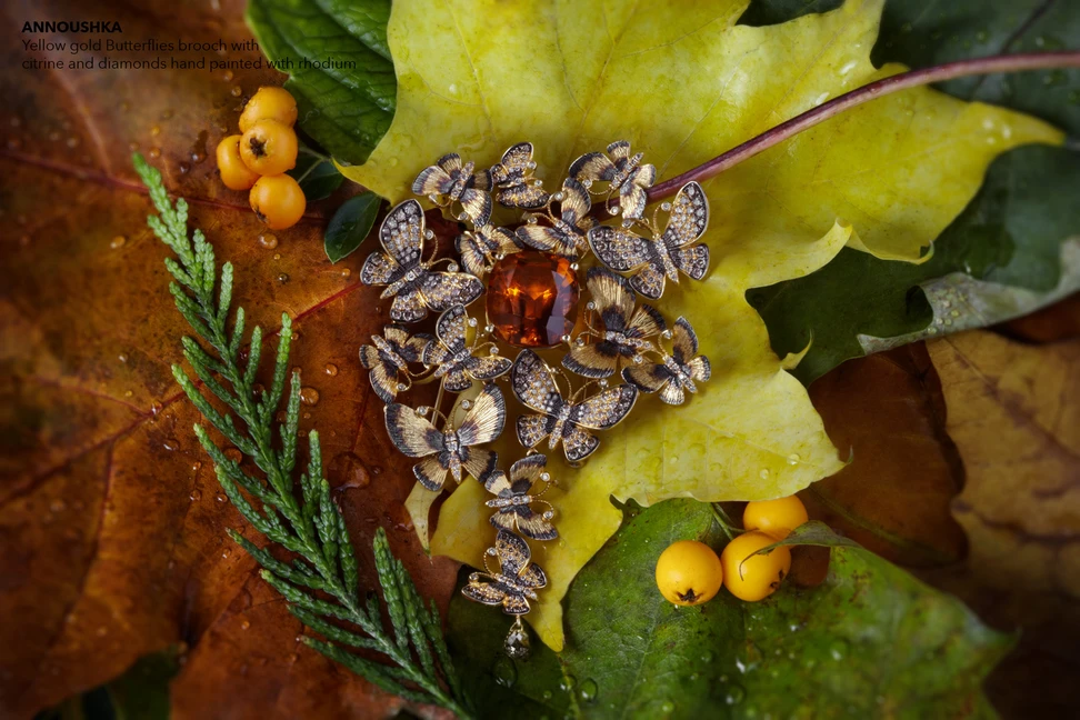 <p>Annoushka yellow gold Butterflies brooch with citrine</p>