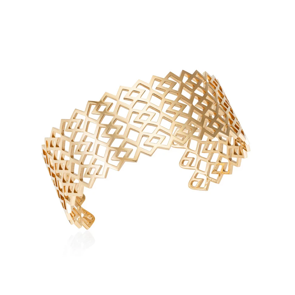 <p>Julien Riad Sahyоun Babylon Wide Cuff Bracelet in 18K Yellow Gold</p>
