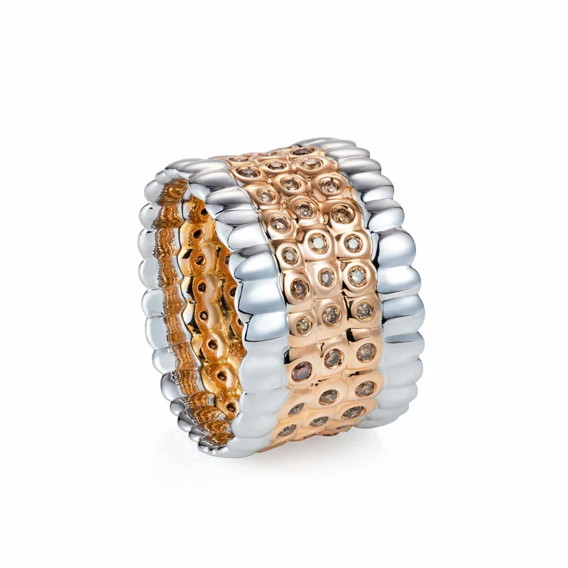 <p>Julien Riad Sahyoun &#8211; Skin Cinta Brown Diamond Ring in 18K Rose &#038; White Gold</p>
