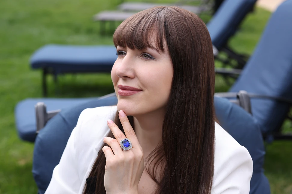 <p>Chromia New York Founder’s Collection 15.77ct cushion cut tanzanite ring with Brazilian Paraiba tourmalines and diamonds in 18k white gold</p>