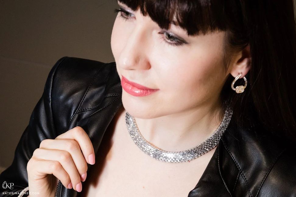 <p>Katerina Perez wears the Andartid necklace by Stenzhorn</p>
