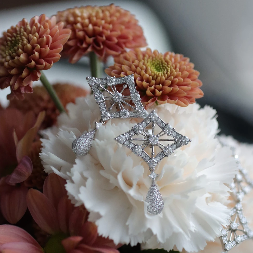 <p><span class="TextRun SCXP72048468 BCX0" lang="EN-US" xml:lang="EN-US" data-scheme-color="@000000,," data-usefontface="true" data-contrast="none"><span class="NormalTextRun SCXP72048468 BCX0">Via </span></span><span class="TextRun SpellingErrorZoomed SCXP72048468 BCX0" lang="EN-US" xml:lang="EN-US" data-scheme-color="@000000,," data-usefontface="true" data-contrast="none"><span class="SCXP72048468 BCX0">Invisibile</span></span><span class="TextRun SCXP72048468 BCX0" lang="EN-US" xml:lang="EN-US" data-scheme-color="@000000,," data-usefontface="true" data-contrast="none"><span class="NormalTextRun SCXP72048468 BCX0"> Earrings from Youngsun Nam’s Inner Garden Collection in platinum, set with 3.40 carats of natural diamonds</span></span><span class="TextRun SCXP72048468 BCX0" lang="EN-US" xml:lang="EN-US" data-scheme-color="@000000,," data-usefontface="true" data-contrast="none"><span class="NormalTextRun SCXP72048468 BCX0"></span></span></p>