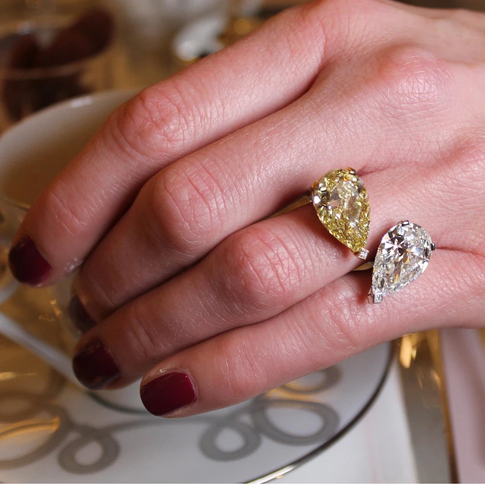 <p>Messika Yellow and white diamond Toi et Moi high ring</p>

