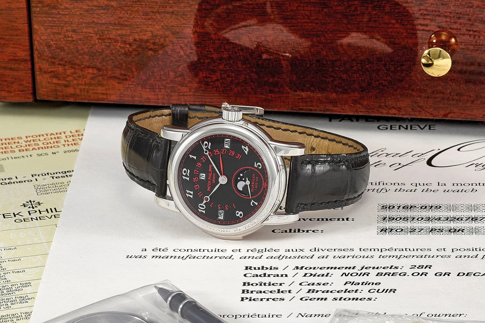 <p>Patek Philippe reference 5016 tourbillon with bespoke decoration in platinum</p>