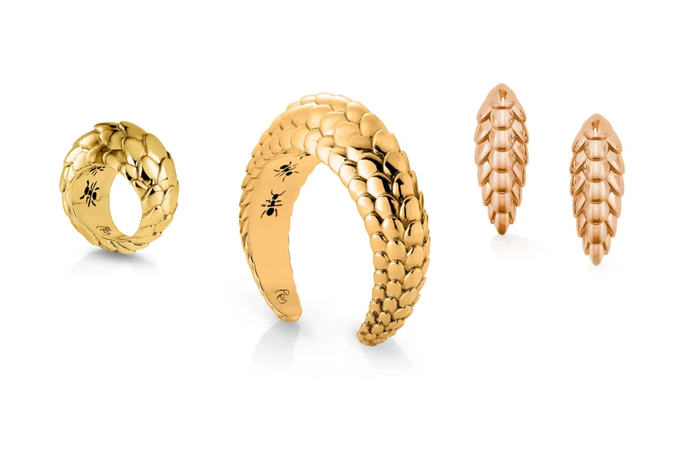<p>Patrick Mavros jewellery from Pangolin collection crafted in gold</p>
