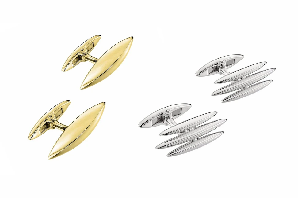 <p>Shaun Leane&#8217;s &#8216;Arc&#8217; and &#8216;Triple Arc&#8217; cufflinks in gold plated silver and silver</p>
