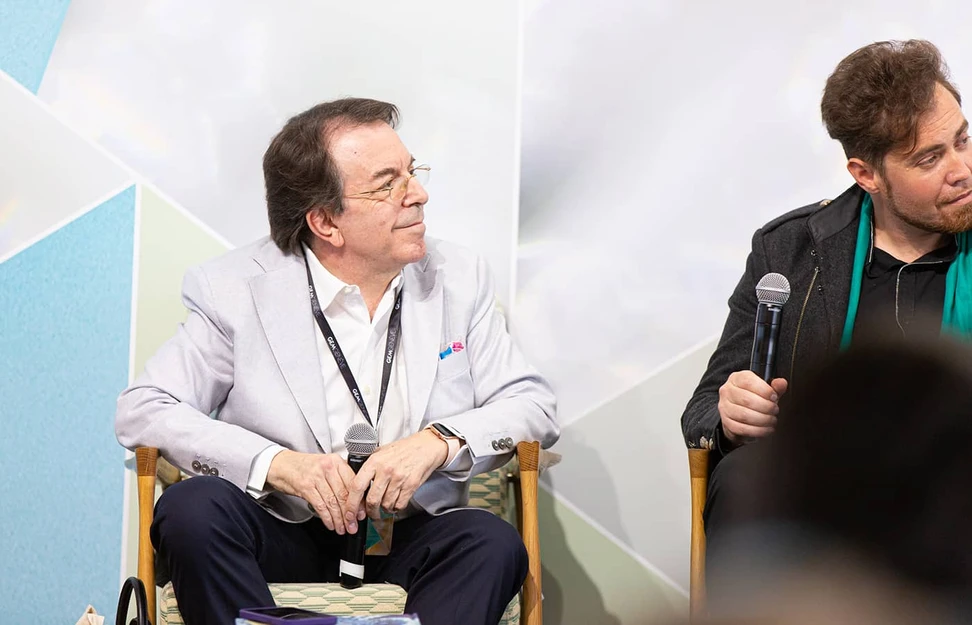 <p>Spanish high jewellery artist Antonio Seijo participated in Katerina Perez&#8217;s panel discussion at GemGenève in May 2022</p>
