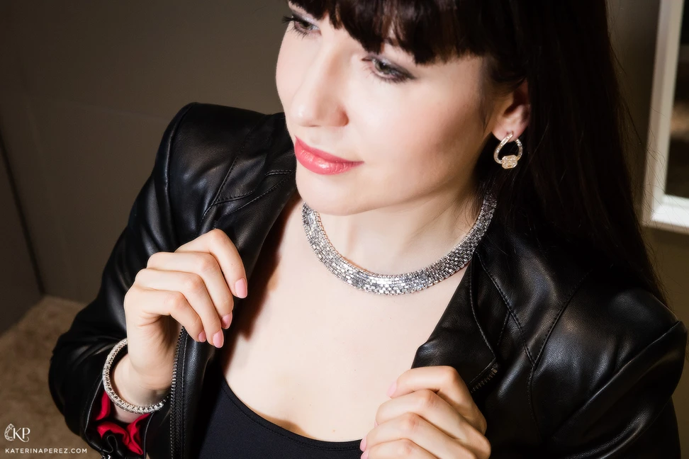 <p>Stenzhorn Ice Zeit necklace with diamonds. Photo by Simon Martner for Katerina Perez</p>
