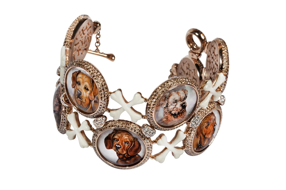 <p>Suzanne Syz bracelet with rock crustal and diamonds in rose gold</p>