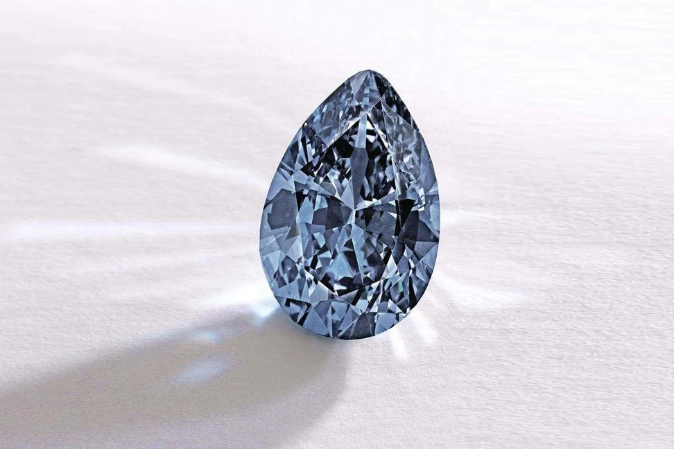 <p>This 9.75 carat fancy vivid blue diamond was sold by Sotheby&#8217;s New York and was renamed ‘The Zoe Diamond’</p>
