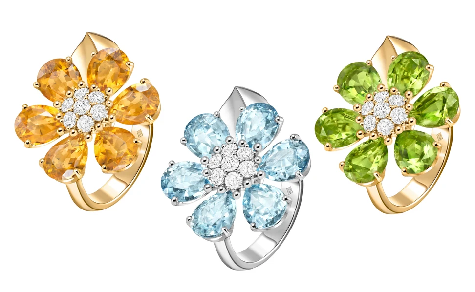 <p>Van Cleef &#038; Arpels Fleurs d’Hawaï rings, featuring citrine, aquamarine, and peridot, set with diamonds in 18k yellow and white gold</p>
