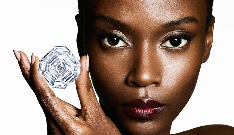 S2x1 hero shot   graff lesedi la rona  largest square emerald cut diamond  photography by ben hassett