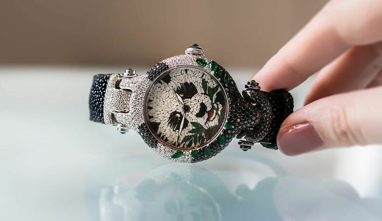 S2x1 sicis panda crystal watch reflect banner
