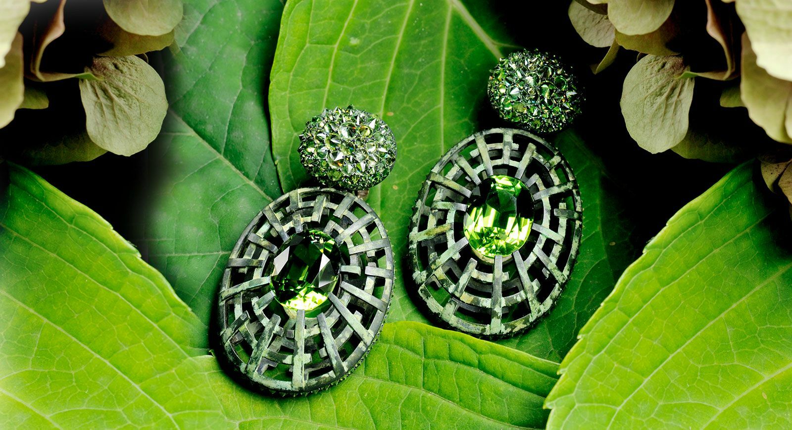 Hemmerle peridot earrings 