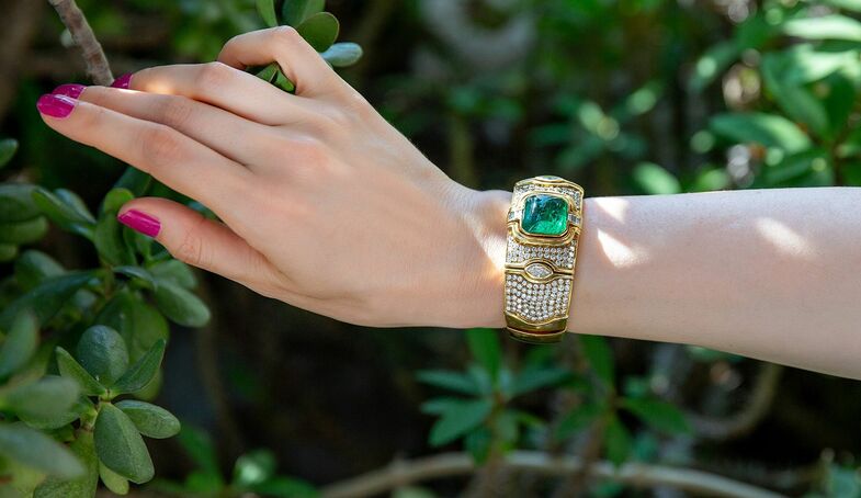 S2x1 galerie montaigne vintage jewellery nirvana amid bvlgari