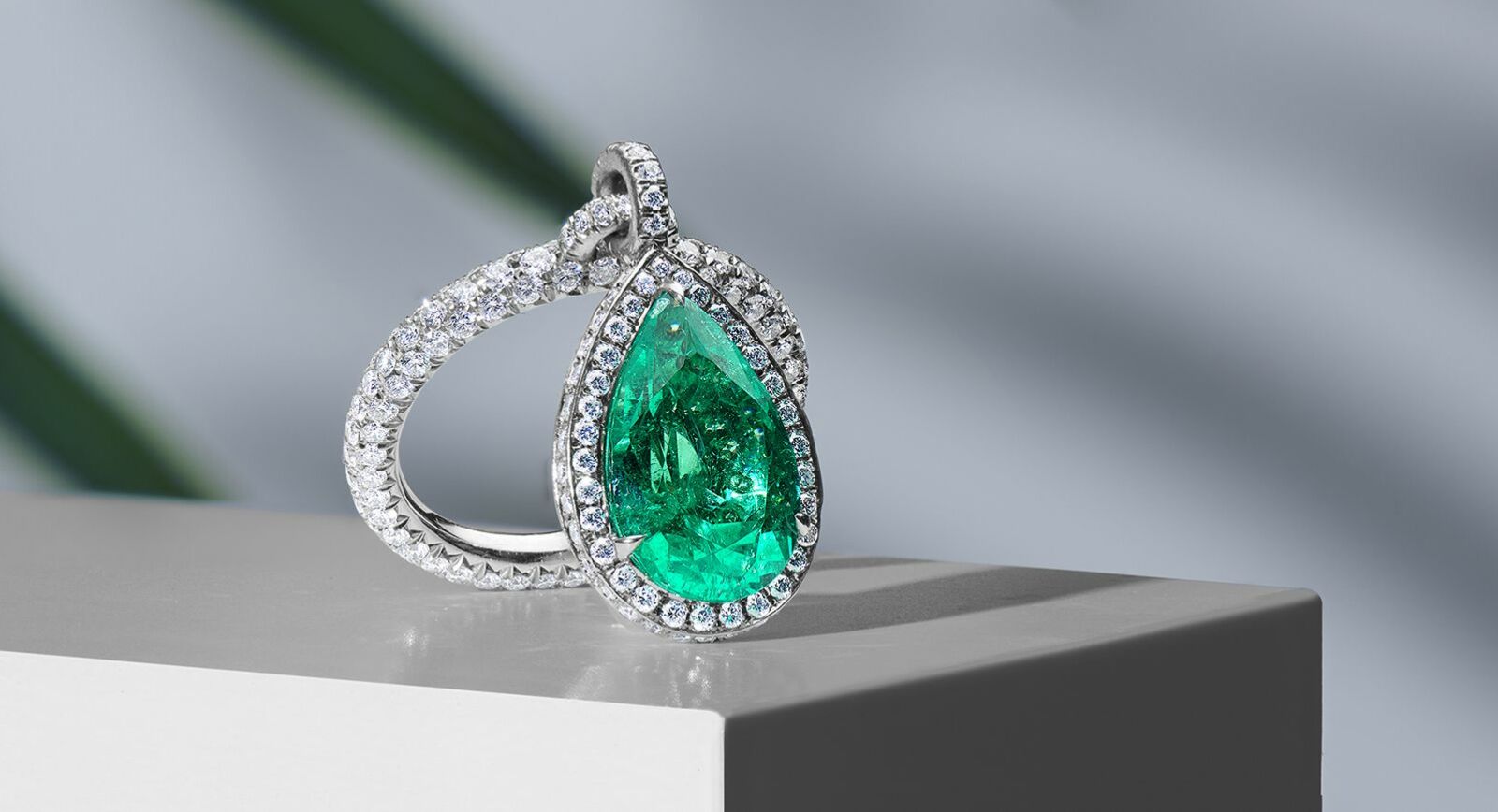 Nina Runsdorf Emerald and Gold Dangle ring with a 4.12 carat Muzo pear-shaped emerald and 2.56 carats of pavé diamonds