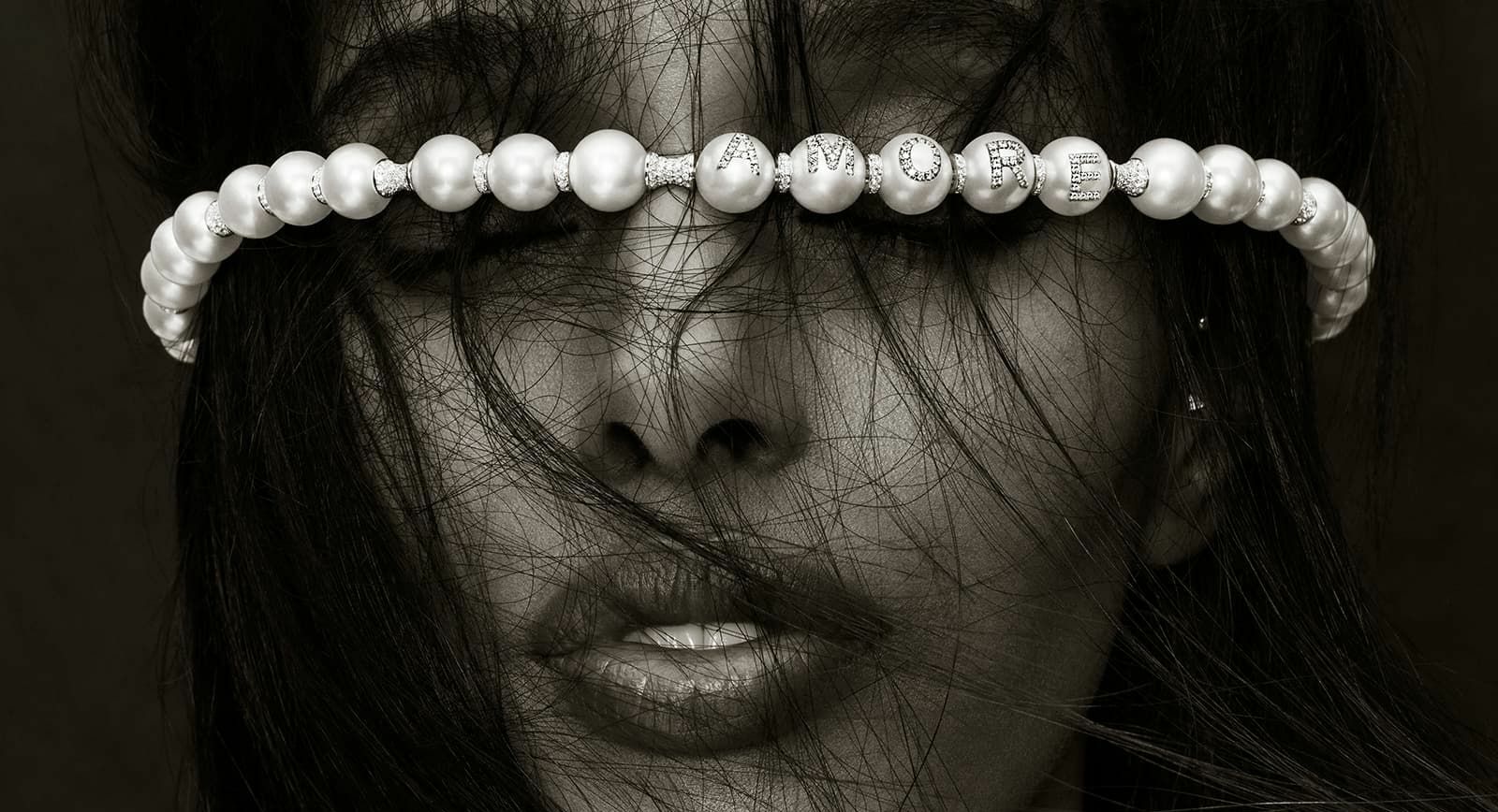 Why do inspirational women choose pearls?