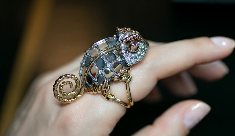 S2x1 elie top chameleon ring