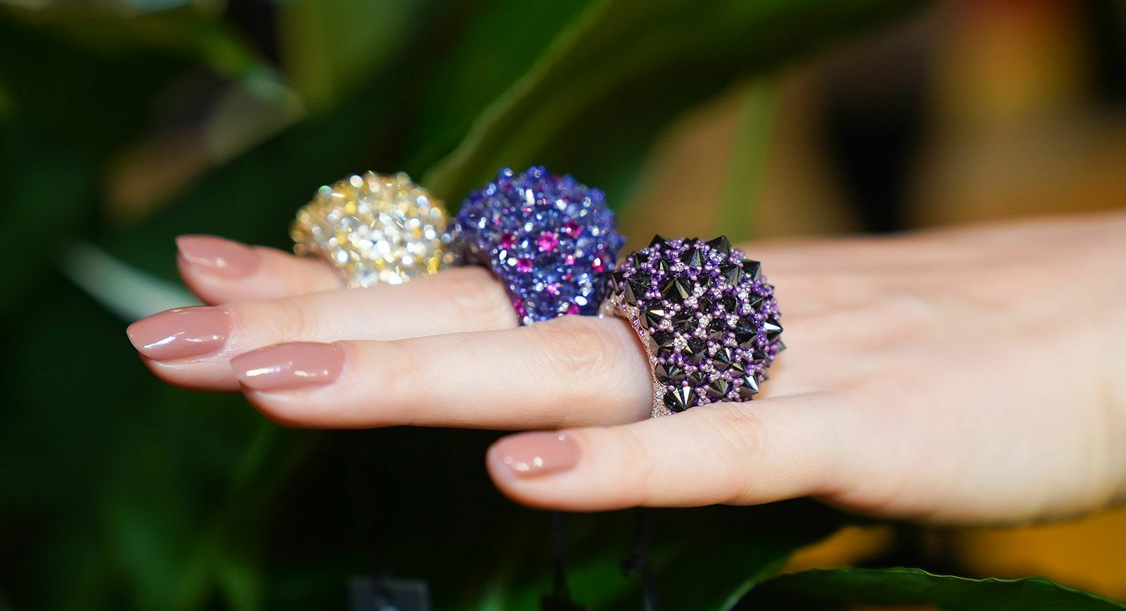 Gemstone cocktail rings by Mattioli at Vicenzaoro 2021