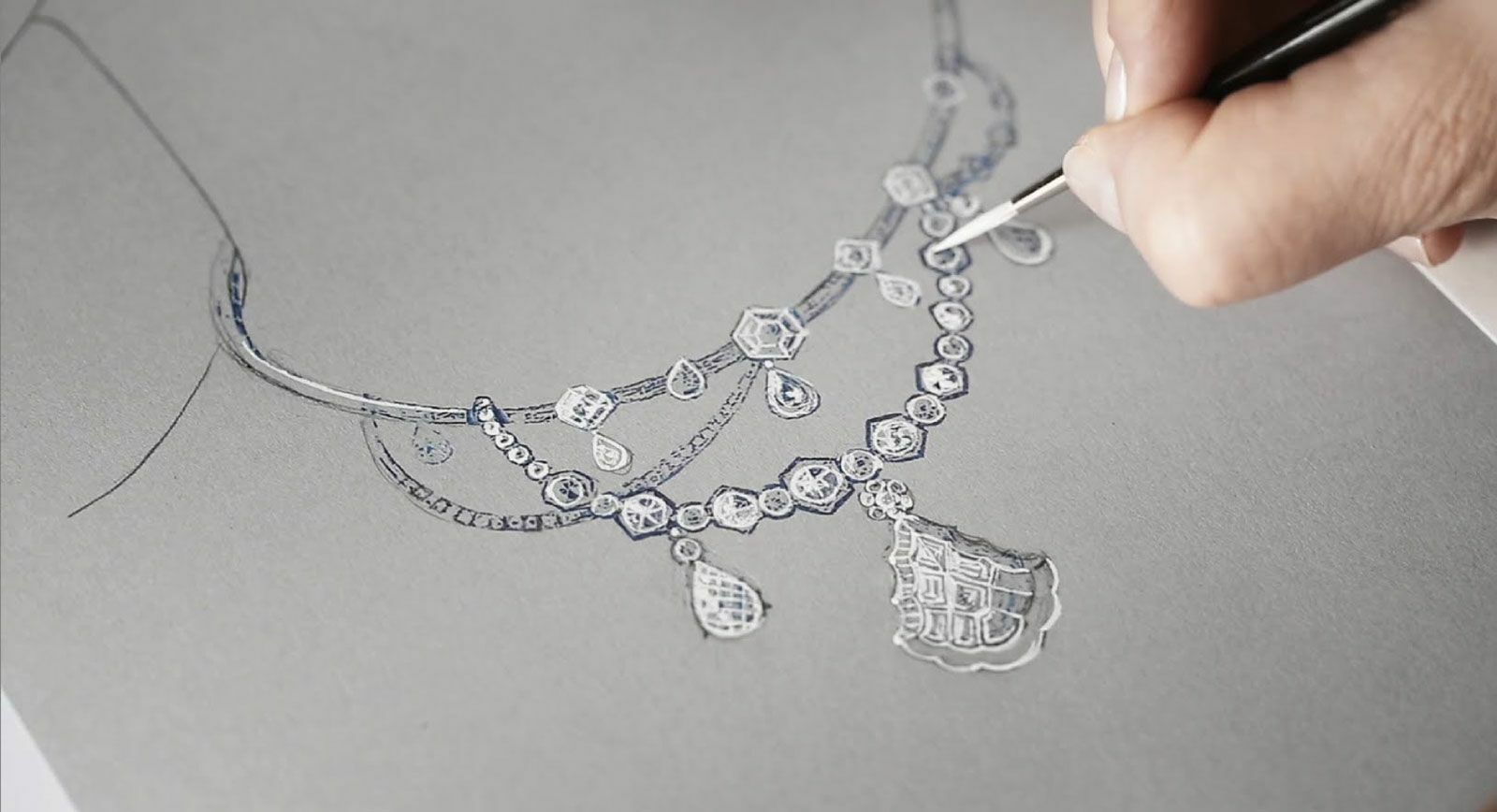 A return to Versailles with new high jewellery collection Dior à  Versailles, côté Jardins