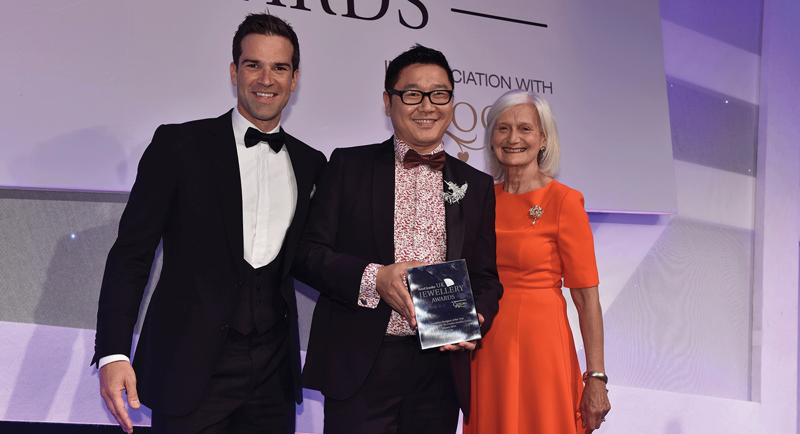 История успеха: Fei Liu признан дизайнером года UK Jewellery Awards