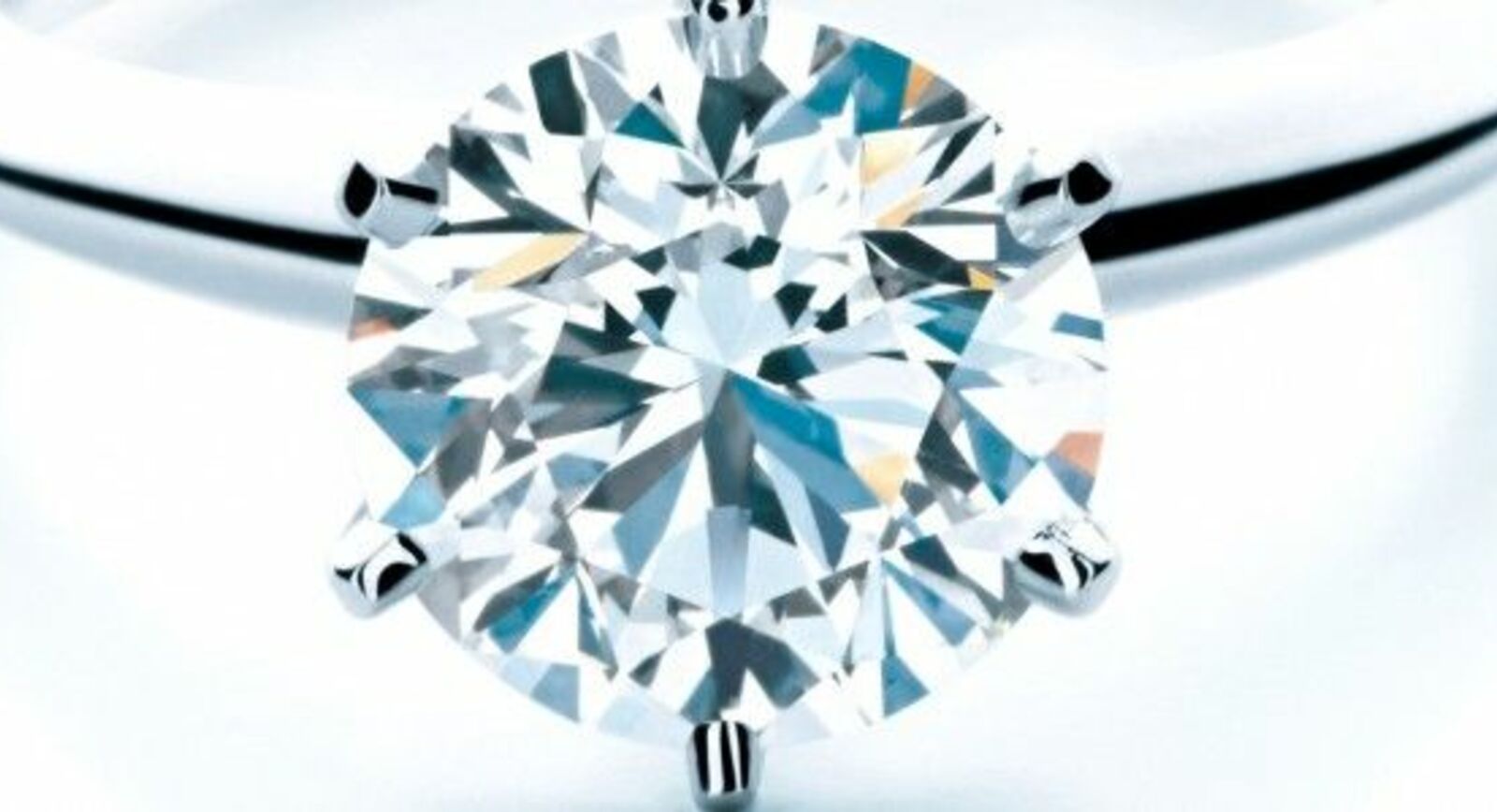 The birth of the ideal engagement ring – “The Tiffany Setting”