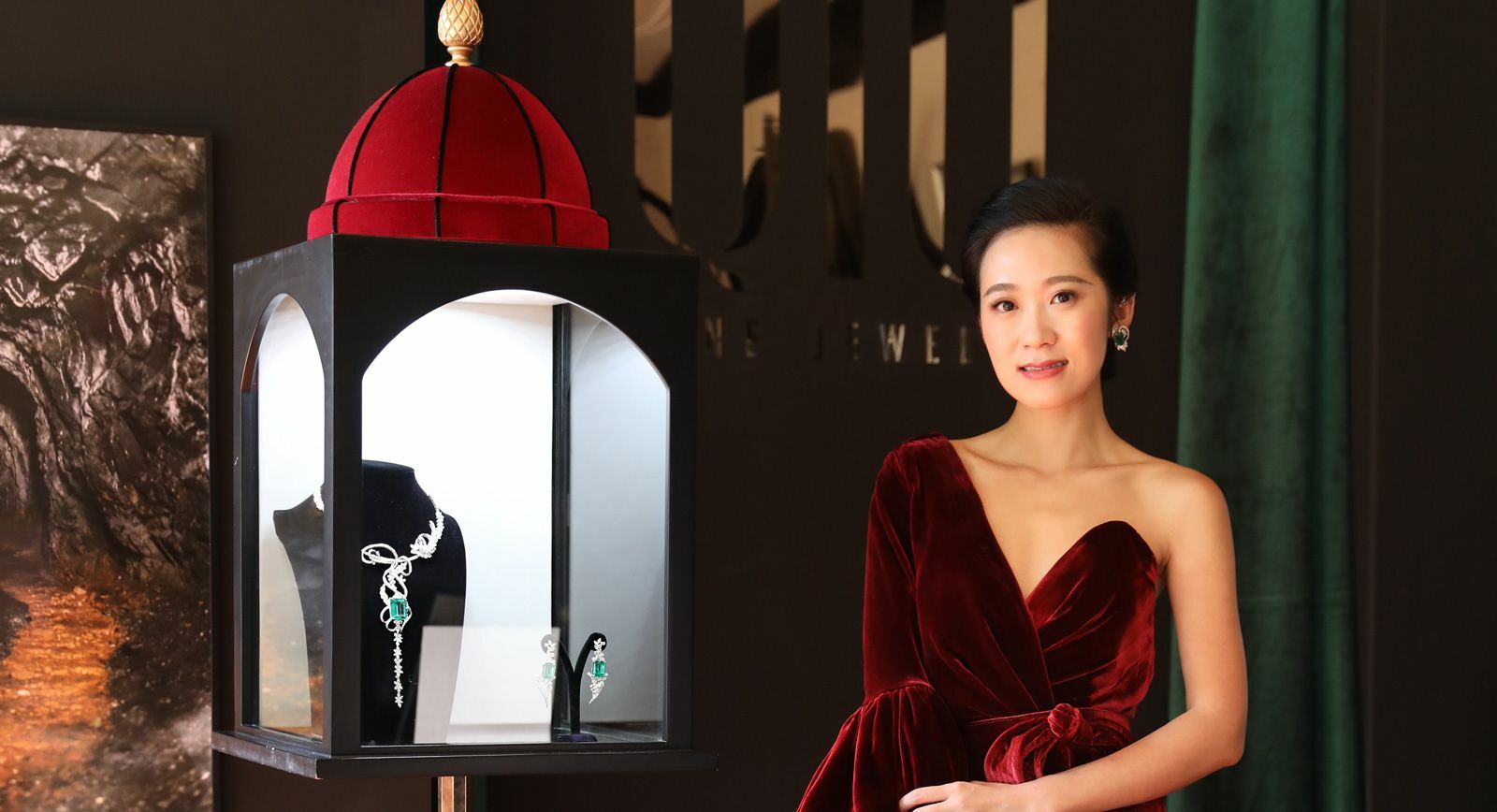 Qiu fine jewellery emerald and diamond drawing collaboration with IEEX