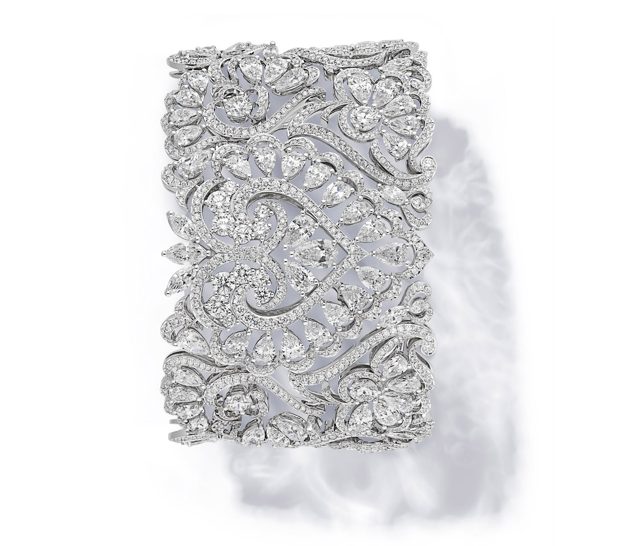  Rihanna Loves Chopard high jewellery bracelet with diamonds