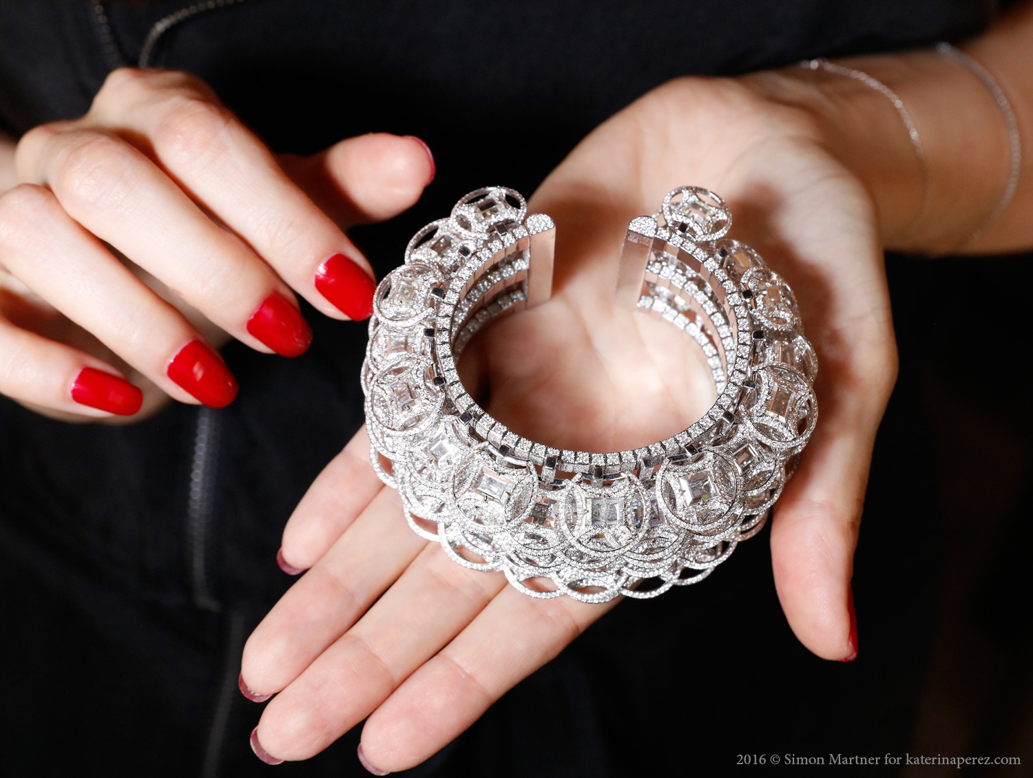 Nirav Modi Swan bracelet with diamonds