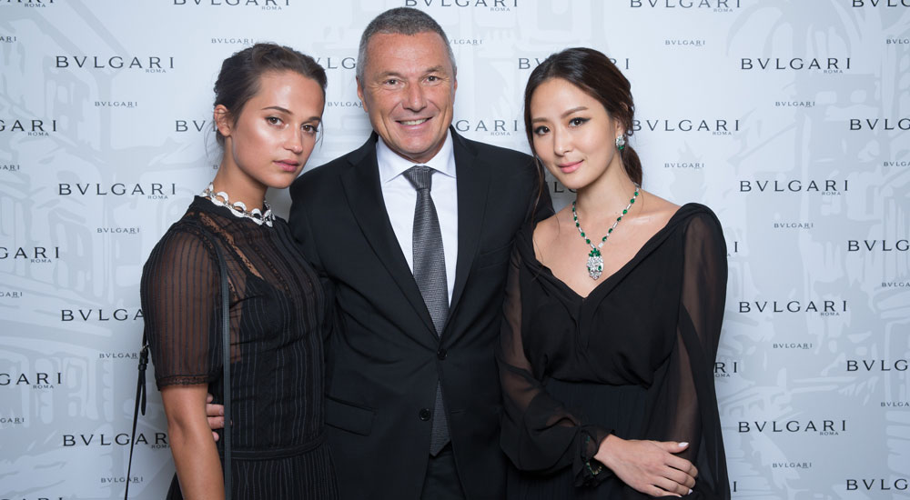 Alicia Vikander in Bulgari Festa necklace