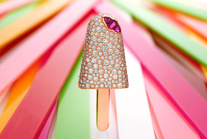 GELATI - High Jewellery brooch in pink gold with buff-top rubies (1.48 ct) and pavé-set diamonds (9.75 ct).