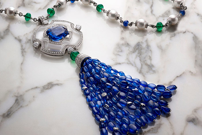  SECRET MIRROR - High Jewellery necklace in platinum with rock crystal, 1 cushion Sri- Lanka sapphire (26.84 ct), Akoya pearls, beads of emerald (30.97 ct), beads sapphires (220.35 ct), round brilliant cut diamonds (10.25 ct).