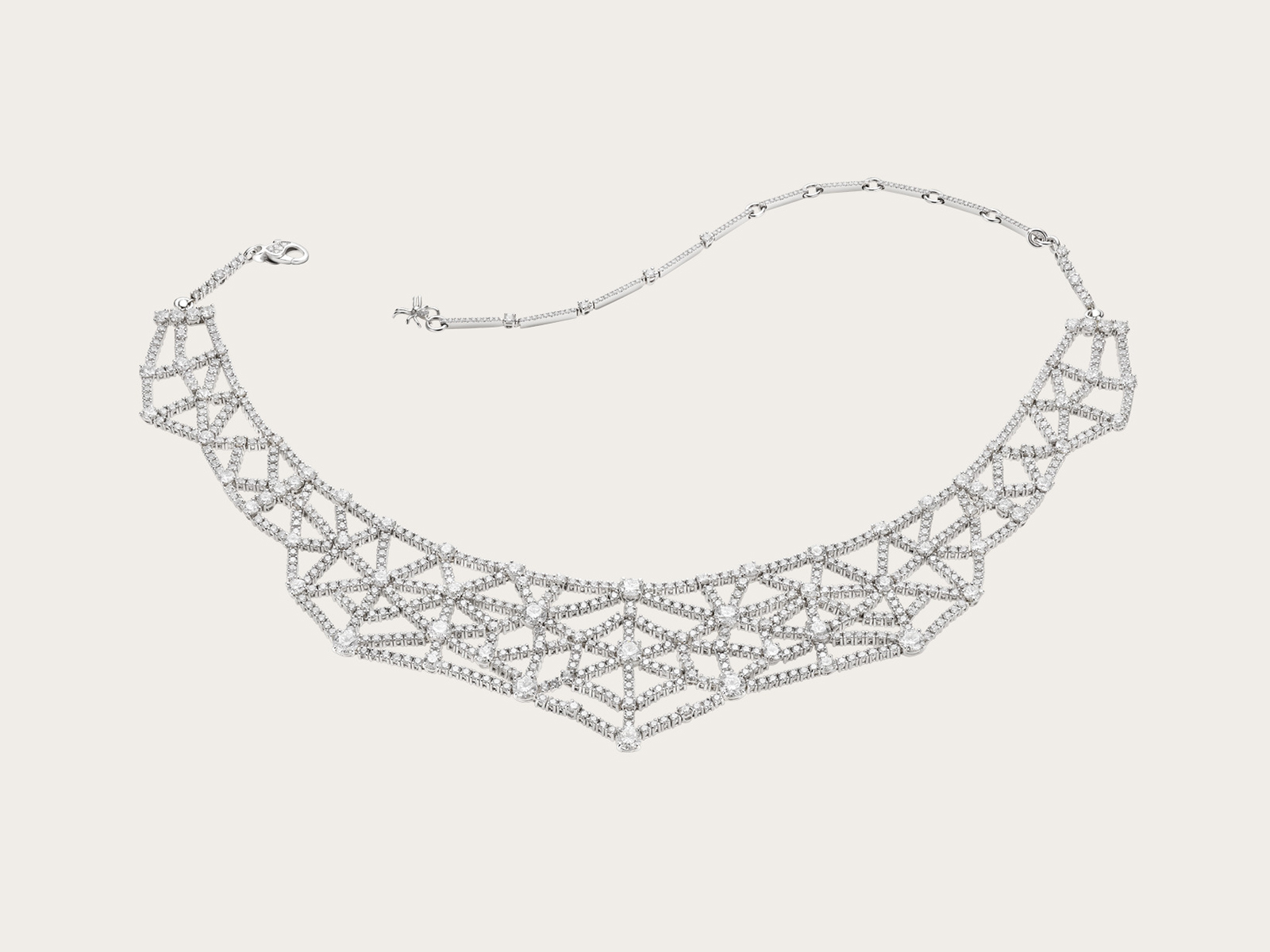  TARANTELLA - High Jewellery necklace in platinum with round brilliant cut diamonds (17.29 ct), round brilliant cut and pavé-set diamonds (24.75 ct).