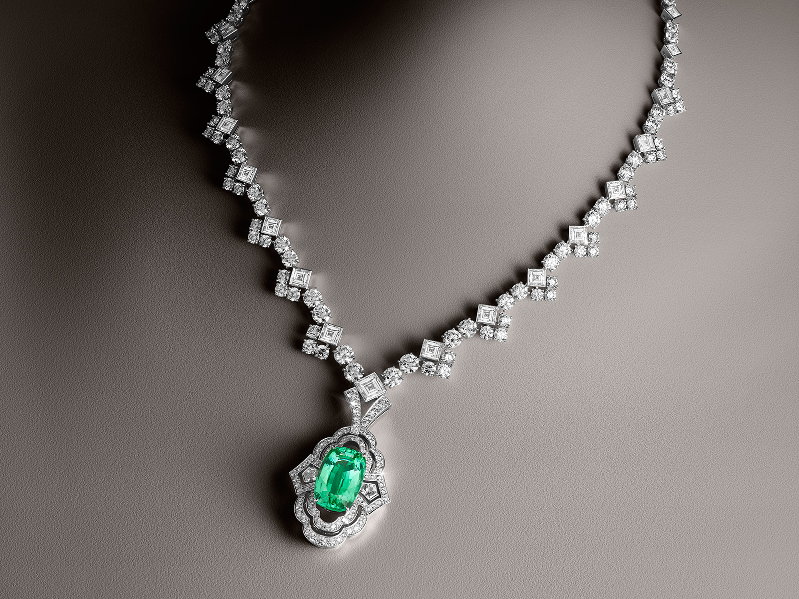  Louis Vuitton Conquêtes necklace