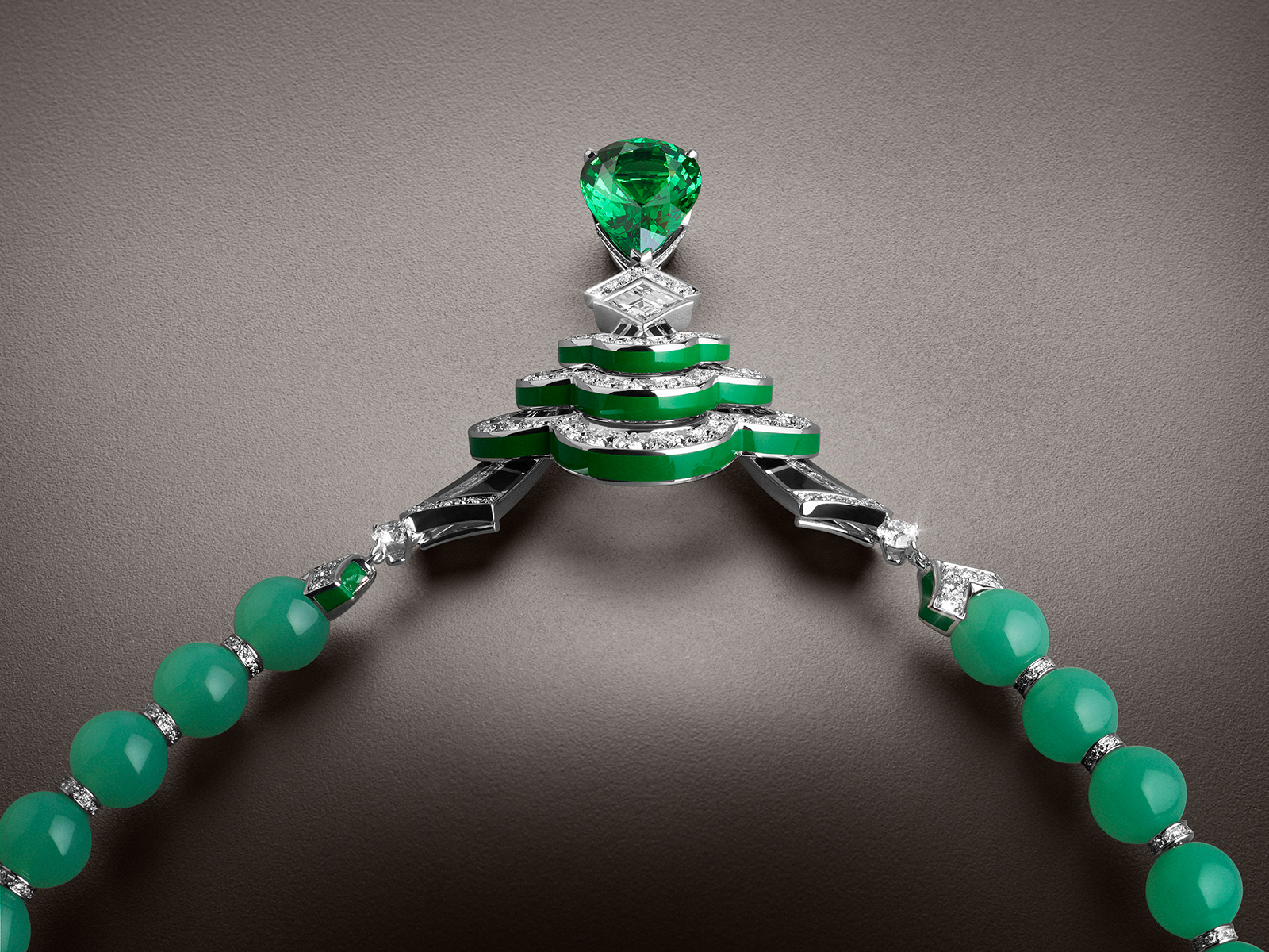 Louis Vuitton Conquêtes necklace with a pear-shaped emerald