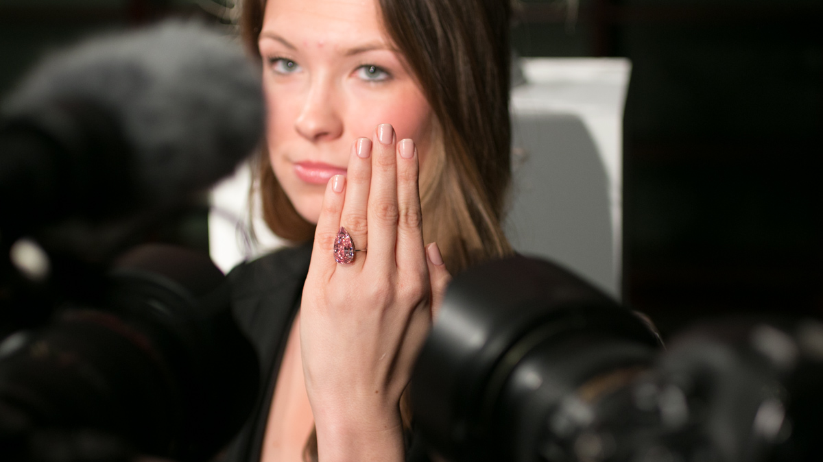 The Unique Pink diamond of 15.38 cts – the largest Fancy Vivid Pink-coloured pear shaped diamond to ever go up for auction